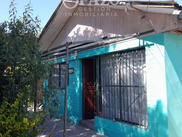 Casa con terreno de 390 m2 y dos casas adicionales más jardín a precio rebajado