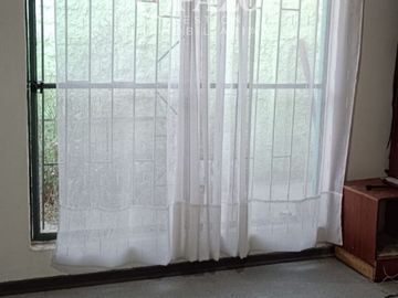 Casa con terreno de 390 m2 y dos casas adicionales más jardín a precio rebajado