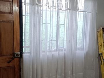 Casa con terreno de 390 m2 y dos casas adicionales más jardín a precio rebajado