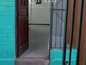 Casa con terreno de 390 m2 y dos casas adicionales más jardín a precio rebajado
