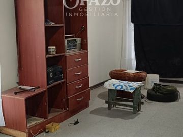 Casa con terreno de 390 m2 y dos casas adicionales más jardín a precio rebajado