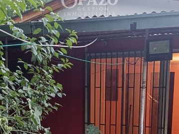 Casa con terreno de 390 m2 y dos casas adicionales más jardín a precio rebajado