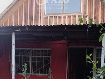 Casa con terreno de 390 m2 y dos casas adicionales más jardín a precio rebajado