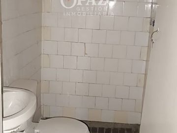 Casa con terreno de 390 m2 y dos casas adicionales más jardín a precio rebajado