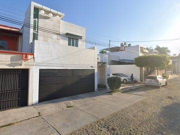 OP CASA EN VENTA C. Zenzontle , Sta Bárbara, Colima, Col. México