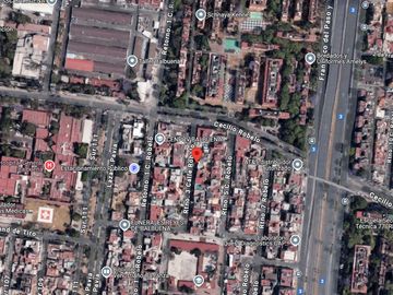 Casa en remate. Retorno 3 de Cecilio Robelo, Jardín Balbuena, Venustiano Carranza, CDMX.