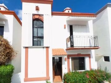 Casa En Cancún, Privada De Valparaíso Lote 31 Mz 33 Supermanzana 523 Fracc. San Gerónimo En Cancún. Av. Cancún, Av. Chac Mool. FL19-RU