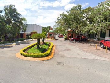 Casa En Cancún, Privada De Valparaíso Lote 31 Mz 33 Supermanzana 523 Fracc. San Gerónimo En Cancún. Av. Cancún, Av. Chac Mool. FL19-RU