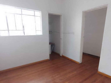 ***Casa en remate*** Calle Oriente 178, Moctezuma 2da Sección, Venustiano Carranza, CDMX.