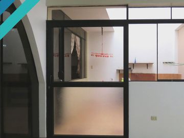 CASA 3 PISOS EN VENTA 150 M2 CALLE SAGITARIO - ATE