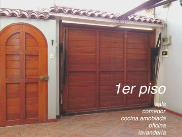 CASA 3 PISOS EN VENTA 150 M2 CALLE SAGITARIO - ATE