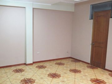 CASA 3 PISOS EN VENTA 150 M2 CALLE SAGITARIO - ATE