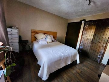 CASA EN VENTA NACIONES UNIDAS