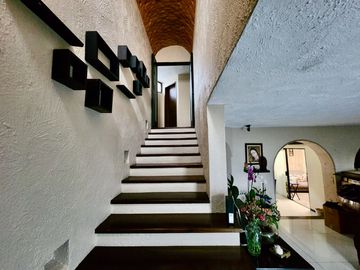 CASA EN VENTA NACIONES UNIDAS