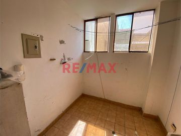 Departamento En Venta En Urbanización Miraflores // ID: 1136683