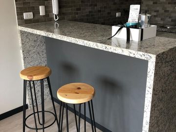 Moderno Departamento amoblado en excelente zona de San Isidro