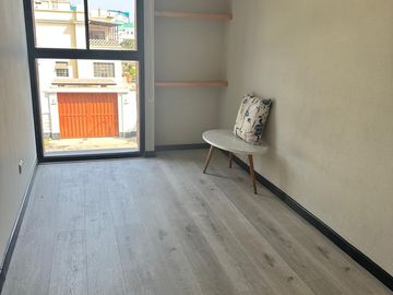 Moderno Departamento amoblado en excelente zona de San Isidro