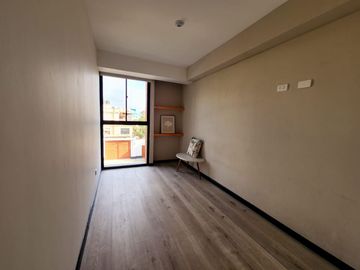 Moderno Departamento amoblado en excelente zona de San Isidro