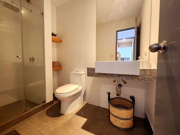 Moderno Departamento amoblado en excelente zona de San Isidro