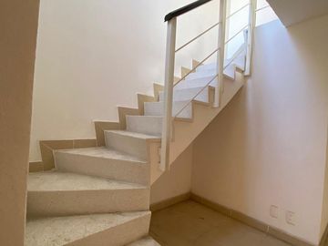 CASA EN VENTA EN BOSQUES DE SANCTORUM CUAUTLANCINGO PUEBLA CERCA DE VW, AUTOPISTA MEXICO PUEBLA