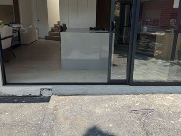 CASA EN VENTA, RECIÉN REMODELADA, CONDADO DE SAYAVEDRA, ATIZAPÁN DE ZARAGOZA.