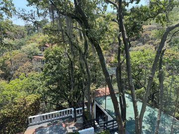 CASA EN VENTA, RECIÉN REMODELADA, CONDADO DE SAYAVEDRA, ATIZAPÁN DE ZARAGOZA.