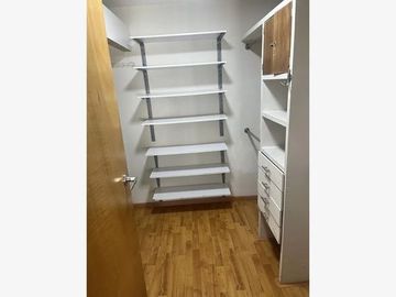 Departamento En Colonia Del Valle Sur En Moras #·556 Benito Juárez. Entre Félix Cuevas Y Parroquia. FL19-RU
