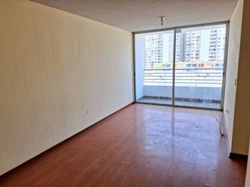 SE VENDE DEPARTAMENTO CON COCHERA EN EL CONDOMINIO CIUDAD NUEVA DE CANTA CALLAO