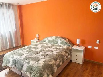 SOLÍS VENDE MODERNA CASA CERCA DEL COLEGIO DAVY COLLEGE, CAJAMARCA.(117)