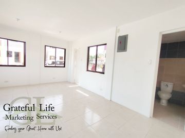 HOUSE AND LOT ORTIGAS EXTENSION SUBDIVISION NO DP FULLY FURNISH TURN OVER