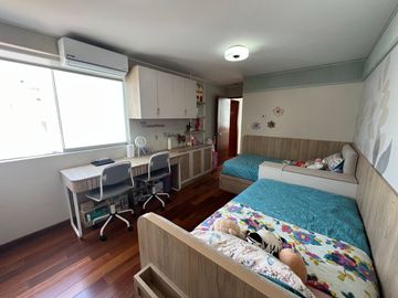 VENTA HERMOSO DEPARTAMENTO EN LA MOLINA – AV. EL CORREGIDOR