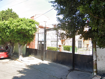 CASA EN REMATE, EN SAN BUENAVENTURA