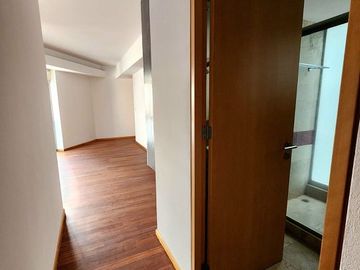 Departamento en Venta en Hares Polanco con amenidades como alberca, gym, cancha de tenis.