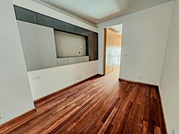 Departamento en Venta en Hares Polanco con amenidades como alberca, gym, cancha de tenis.
