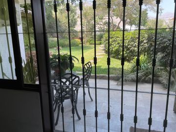 Vendo Casa Como Terreno en  zona muy segura de La Molina