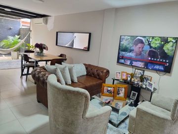 CASA  EN VENTA EN CIUDAD COUNTRY