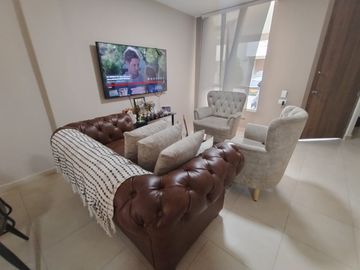 CASA  EN VENTA EN CIUDAD COUNTRY