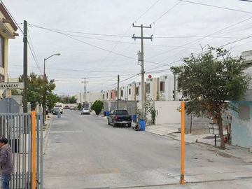 Casa en remate bancario en Villa Florida Sector B, Vista Hermosa, 88715 Reynosa, Tamps.