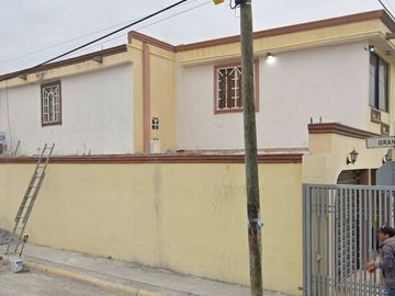 Casa en remate bancario en Villa Florida Sector B, Vista Hermosa, 88715 Reynosa, Tamps.