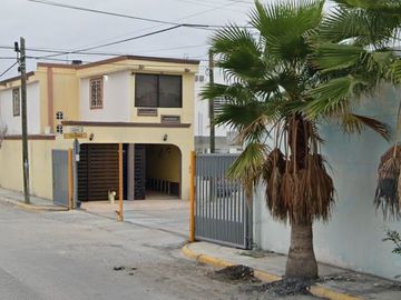 Casa en remate bancario en Villa Florida Sector B, Vista Hermosa, 88715 Reynosa, Tamps.