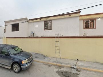 Casa en remate bancario en Villa Florida Sector B, Vista Hermosa, 88715 Reynosa, Tamps.