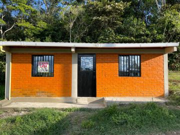 Vendo casa para remodelar