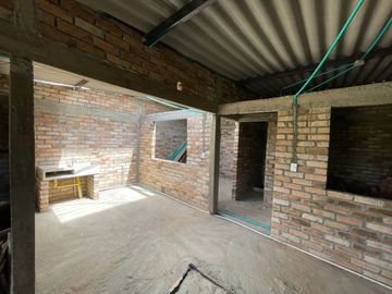 Vendo casa para remodelar