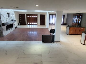 VENTA DE RESIDENCIA EN CAMPOS ELISEOS