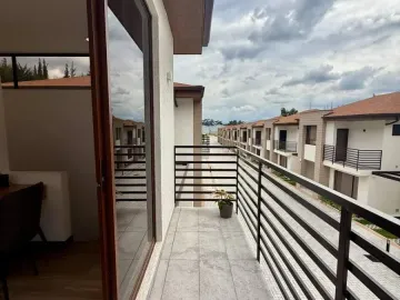 CASA DE 3 HABITACIONES SIN ADOSAR -EN VENTA- PIFO