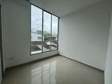 APARTAMENTO 302 EN EDIFICIO VILLA SOL - BARRIO PORTAL DE LA PRADERA
