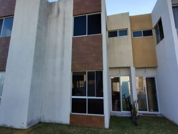VENDO CASA EN MEDELLIN DE BRAVO