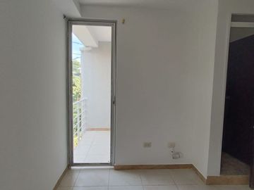 CASA EN CONJUNTO RESIDENCIAL LAS HELICONIAS