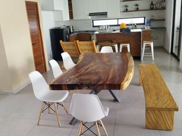 CUERNAVACA BURGOS BUGAMBILIAS CASA EN VENTA CON JARDÍN Y ALBERCA