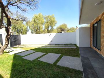 VENTA DE NUEVA CASA DE TRES HABITACIONES EN TEQUISQUIAPAN